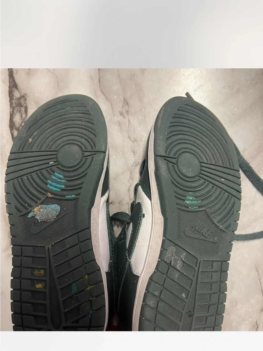 Nike Kids Low-Top Sneakers in Forest Green and White size 1Y